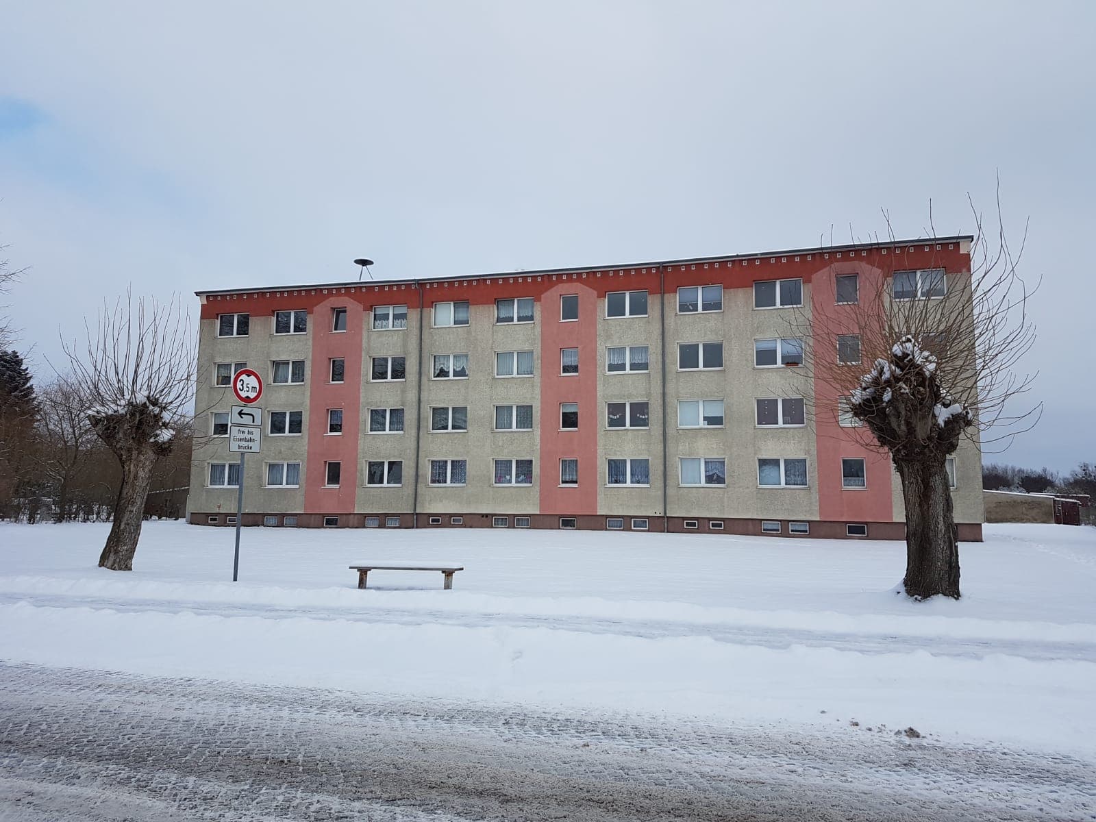 3-Raum Wohnung (Kautionsfrei) – Lindenstraße 43, Lärz/Krümmel – Bild 1